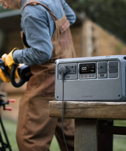 Портативна зарядна станція Power 1000
